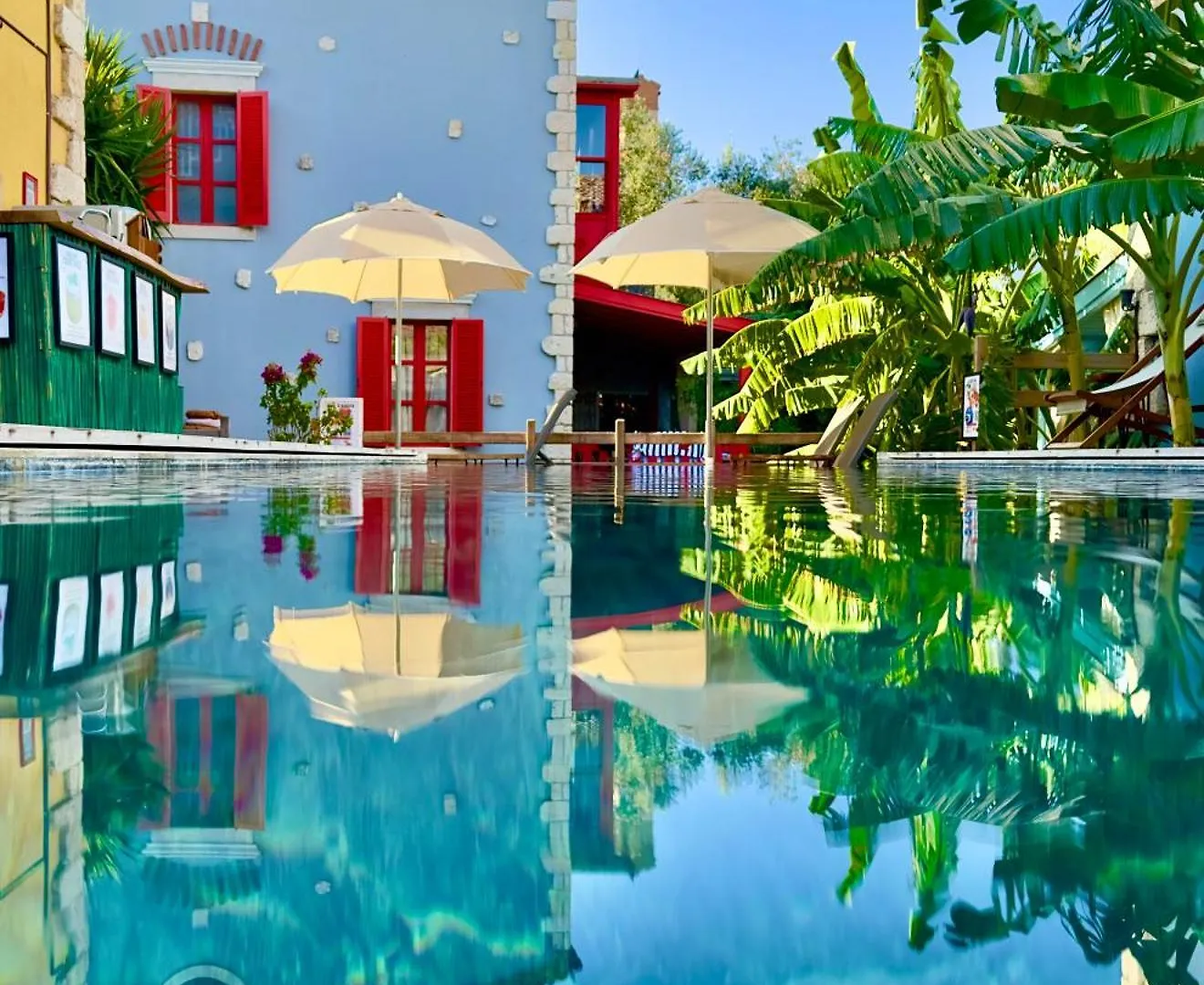 Banana Alacati Food & Stay - Adults Only