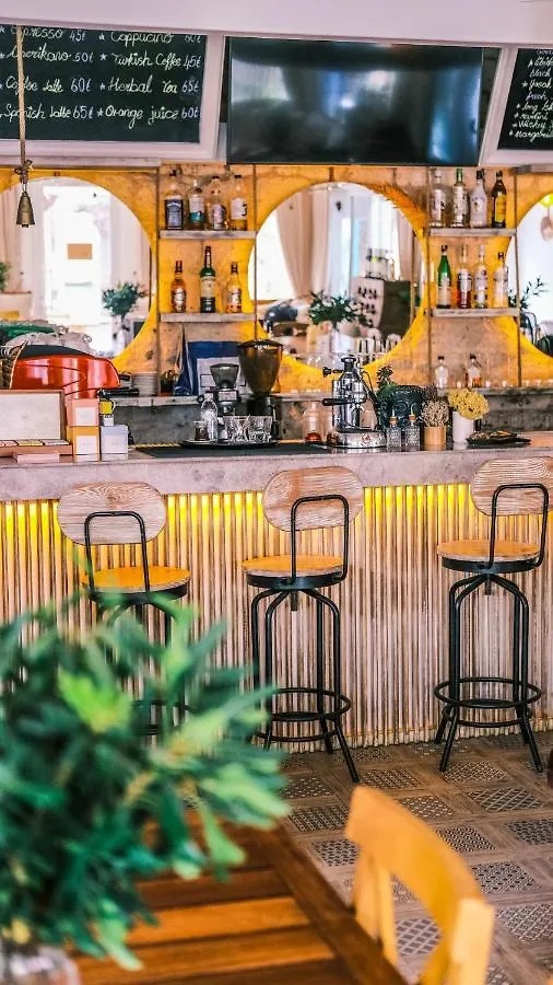 Banana Alacati Food & Stay - Adults Only