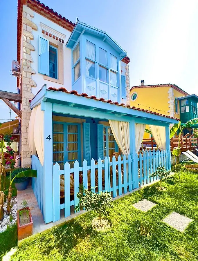 Banana Alacati Food & Stay - Adults Only Отель