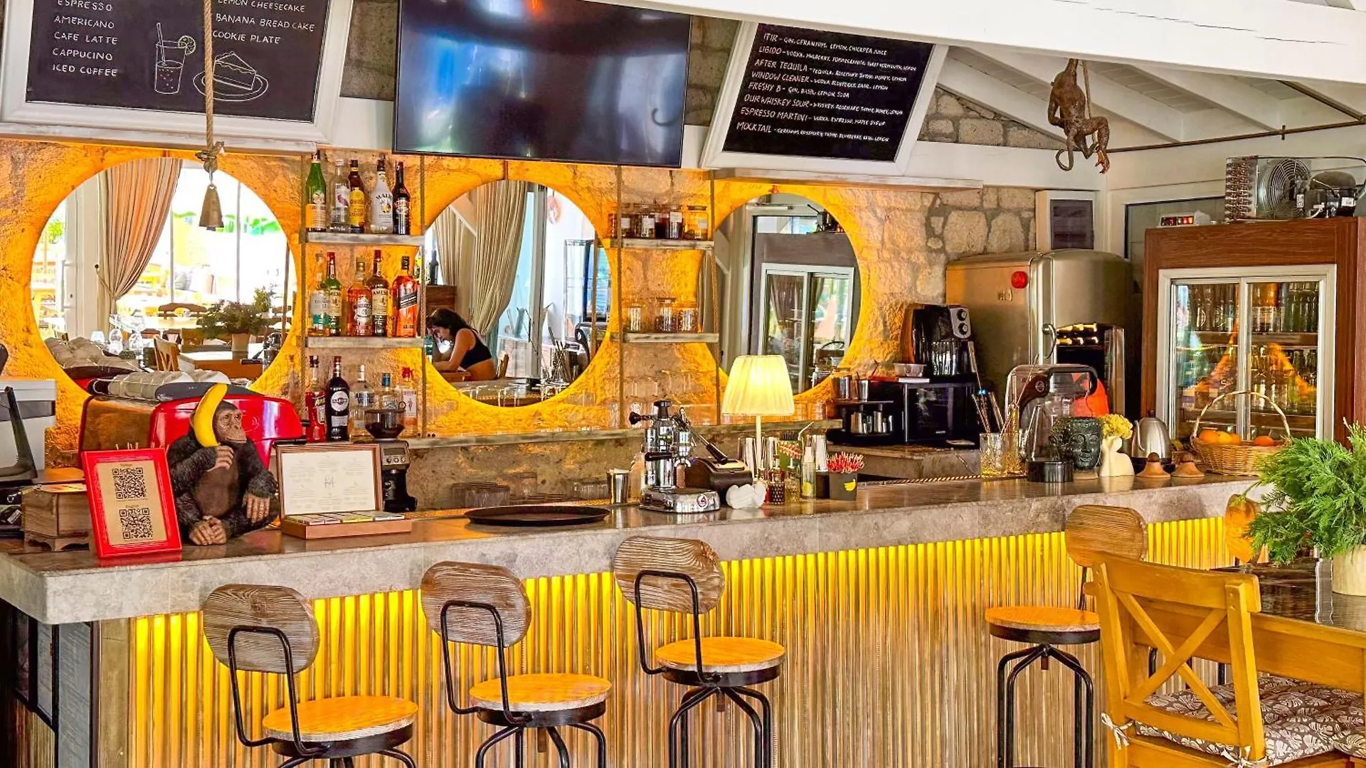 Banana Alacati Food & Stay - Adults Only Hotel