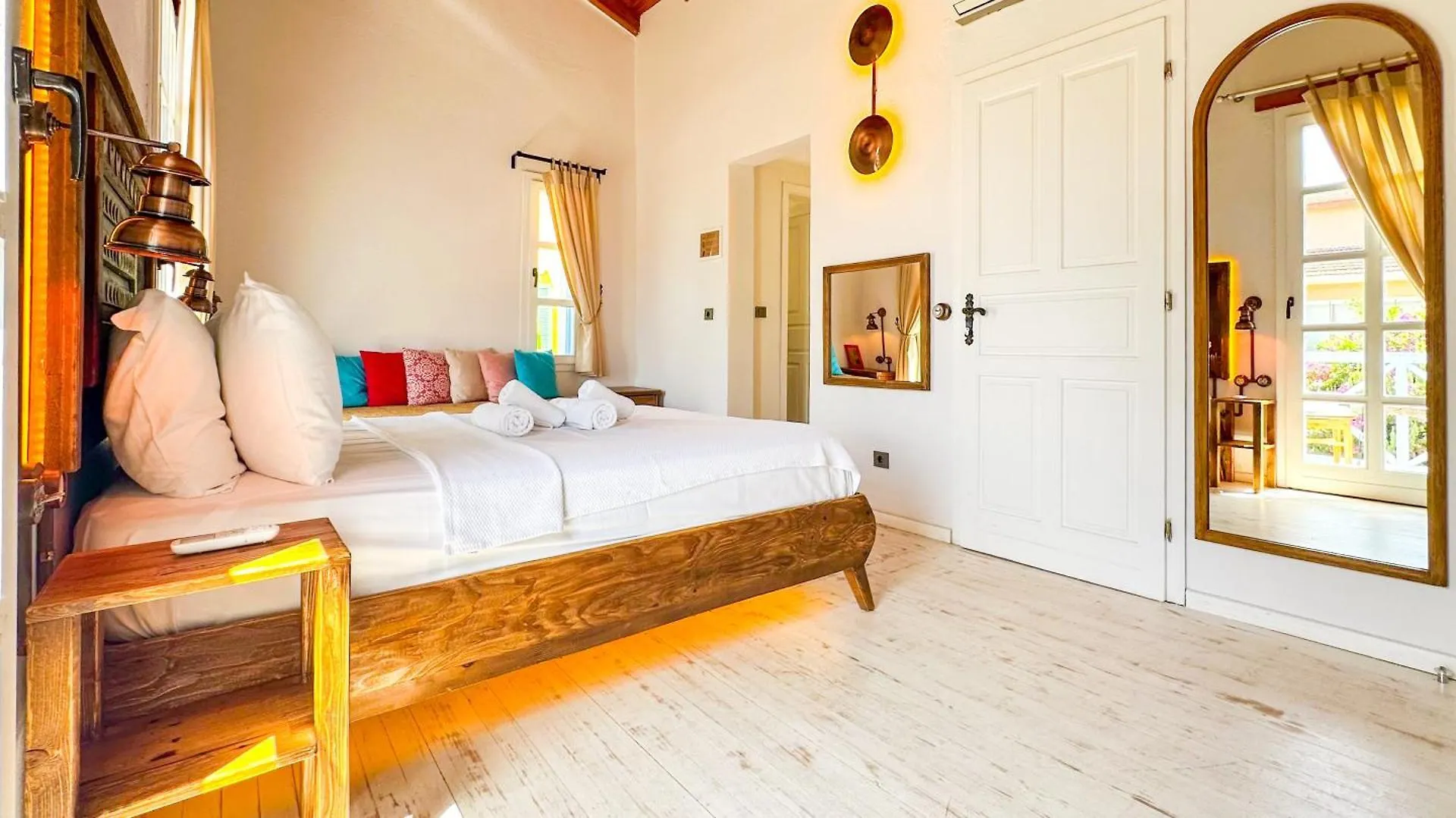 Banana Alacati Food & Stay - Adults Only Отель