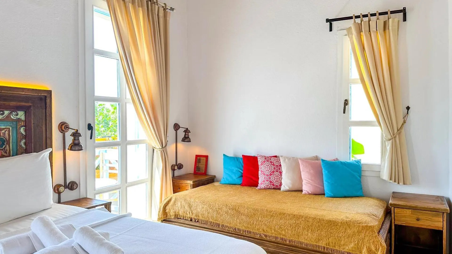 Отель Banana Alacati Food & Stay - Adults Only
