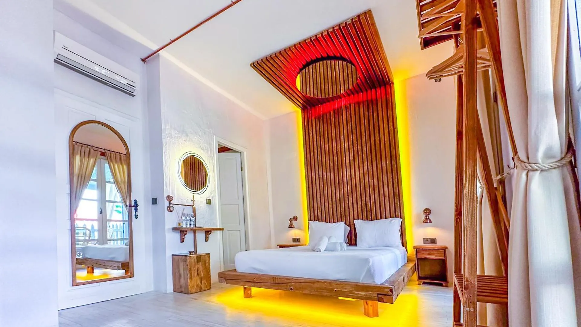 Banana Alacati Food & Stay - Adults Only 3*,