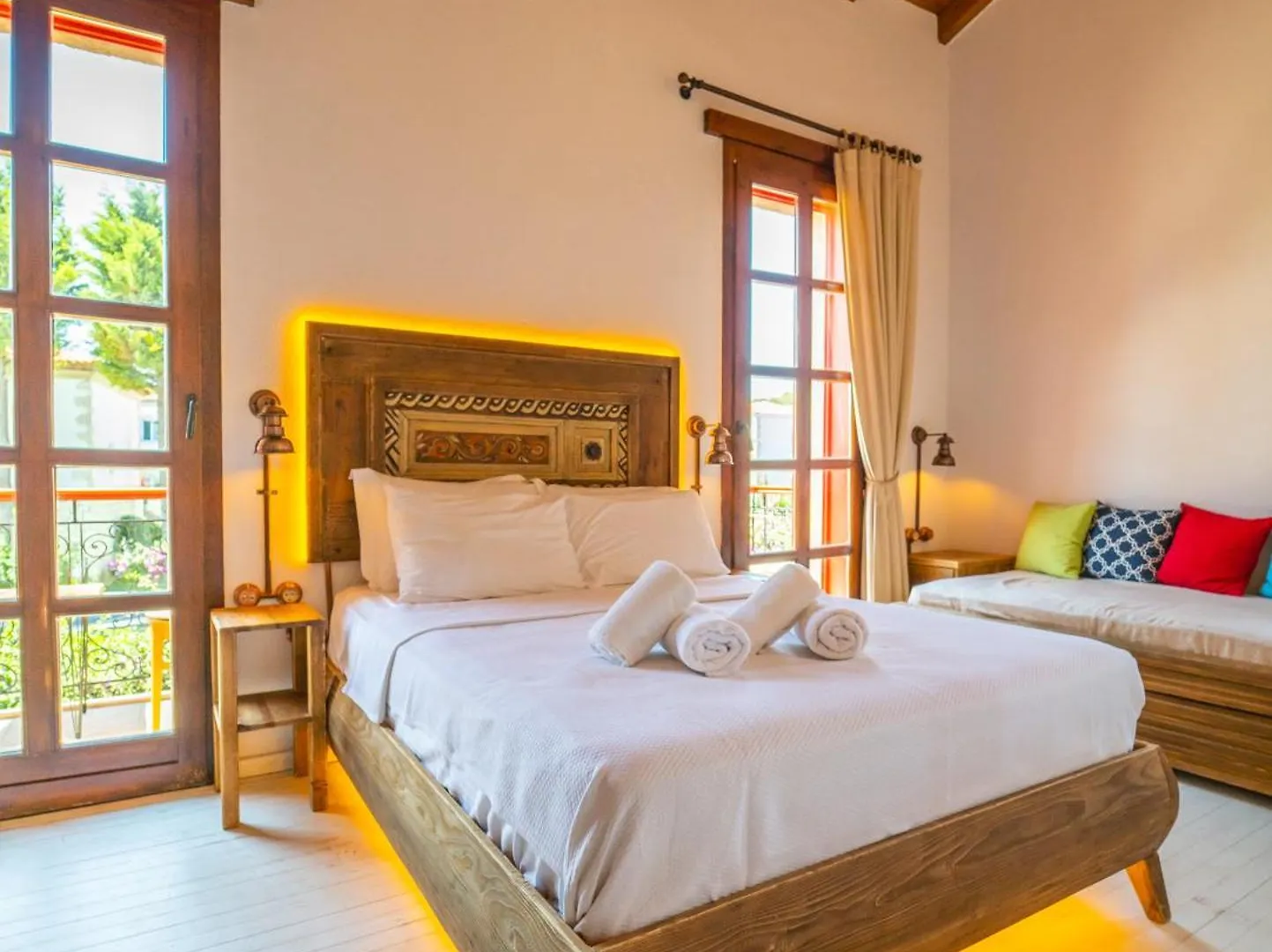 Banana Alacati Food & Stay - Adults Only Отель