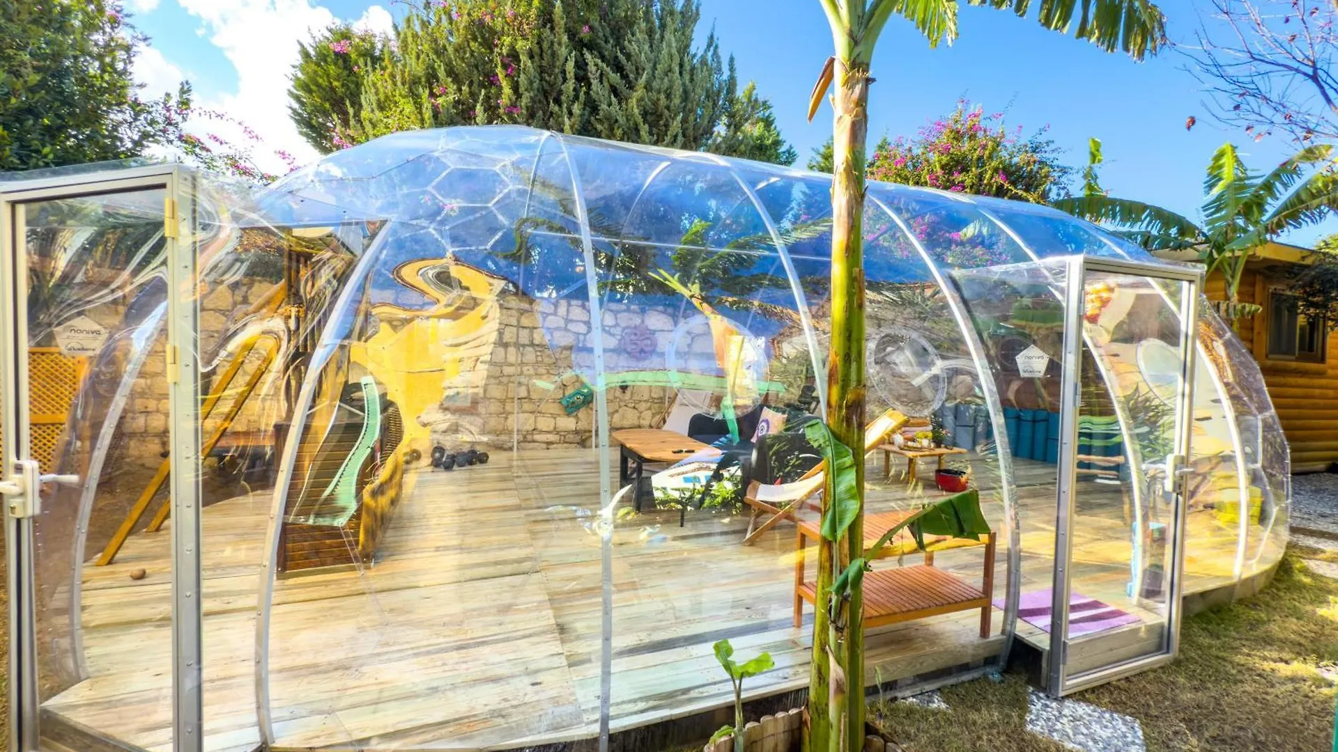 Banana Alacati Food & Stay - Adults Only Hotel