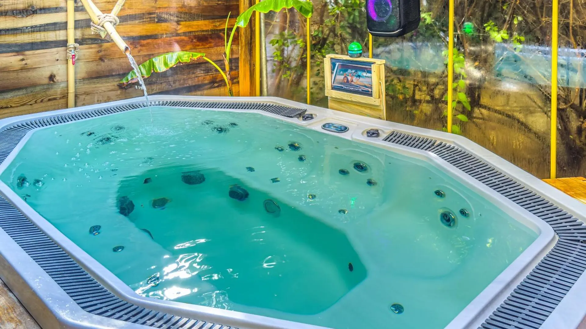 Отель Banana Alacati Food & Stay - Adults Only