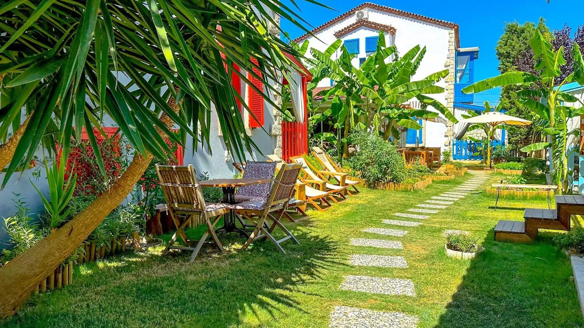 Banana Alacati Food & Stay - Adults Only Отель