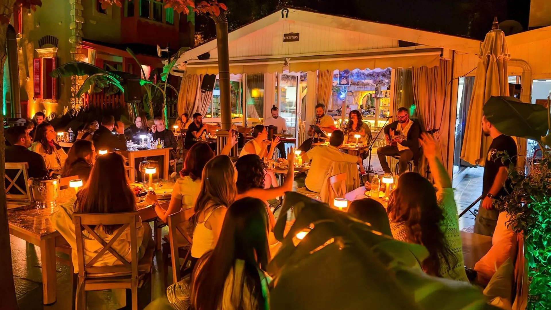 Hotel Banana Alacati Food & Stay - Adults Only